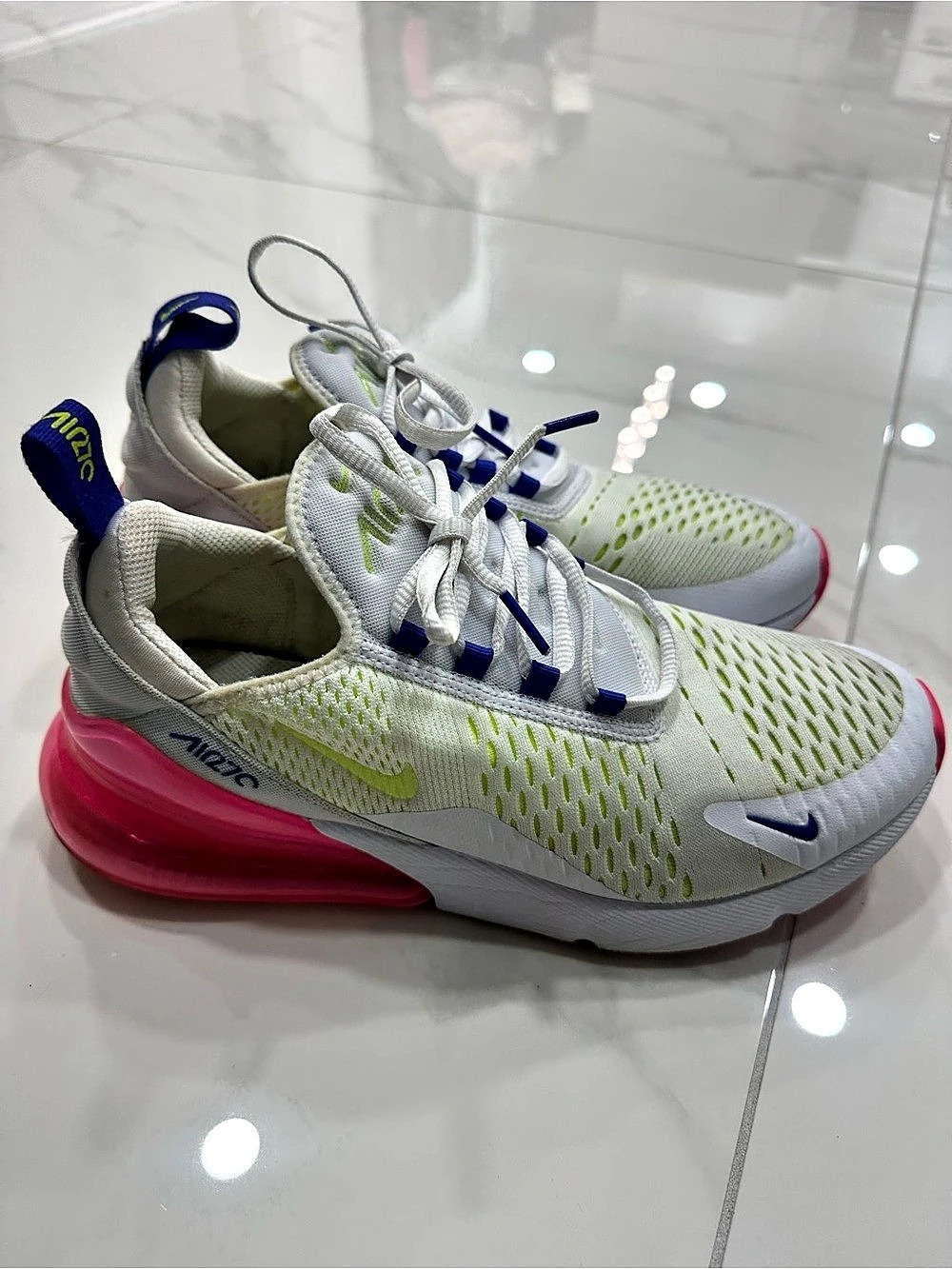 Nike Air Max 270 Men’s Sneakers Size 10 White Pink Volt Blue DH0252-100
